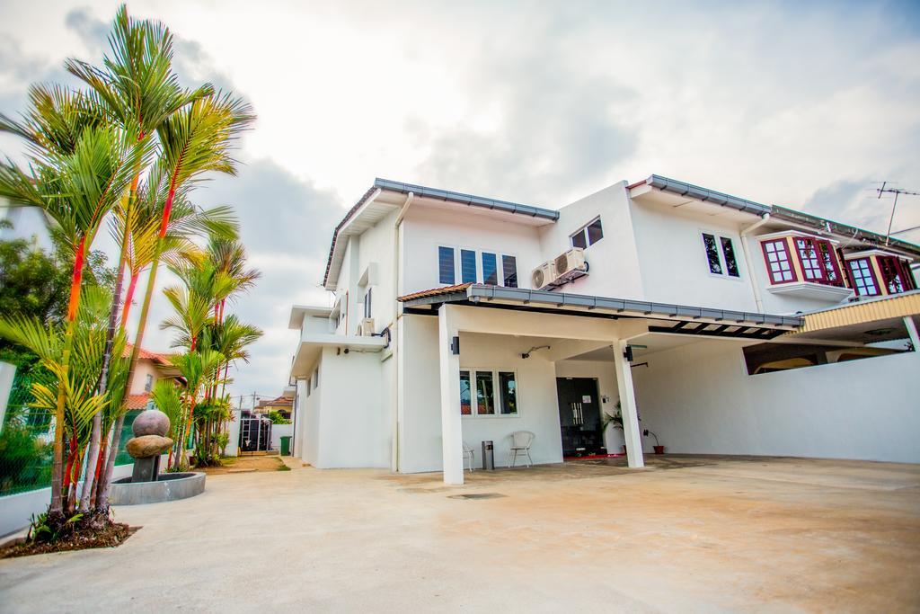 Kb50 Guesthouse Куантан Экстерьер фото