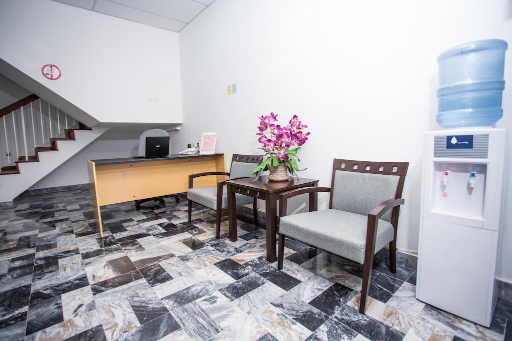 Kb50 Guesthouse Куантан Экстерьер фото