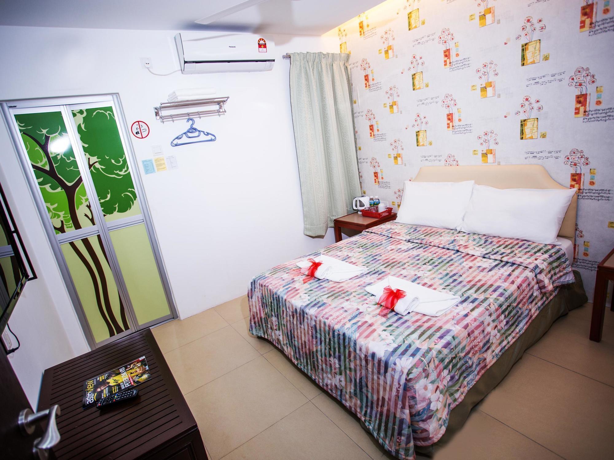 Kb50 Guesthouse Куантан Экстерьер фото